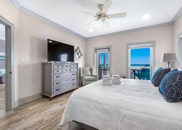 Gulf Front, Location, Private Beach, Spacious * Gulf Shores